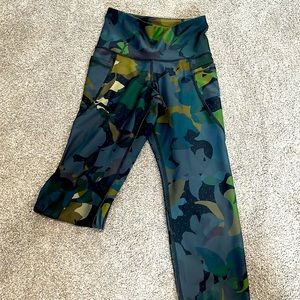 Old navy pocketed leggings